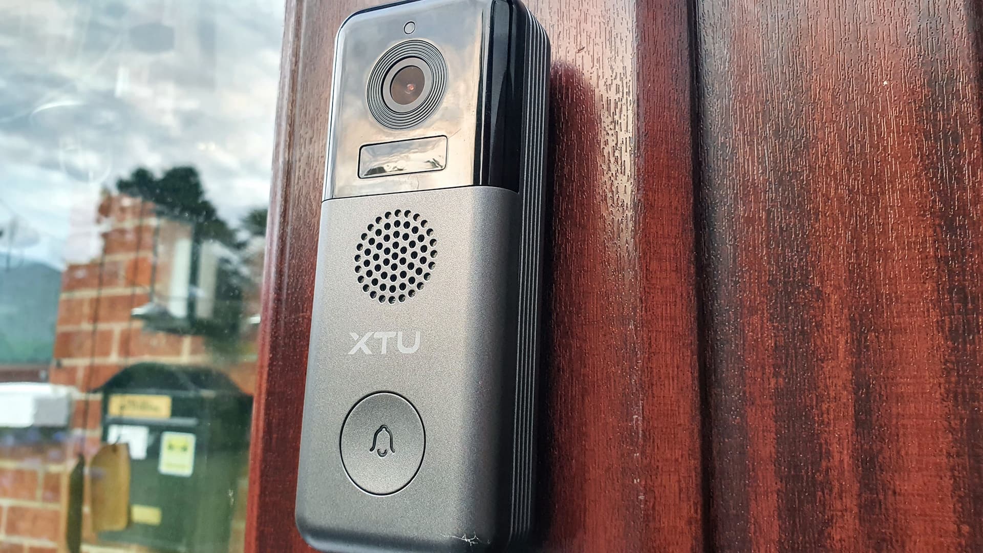 XTU J6 Smart Doorbell – Out of the box, on the wall and tested.